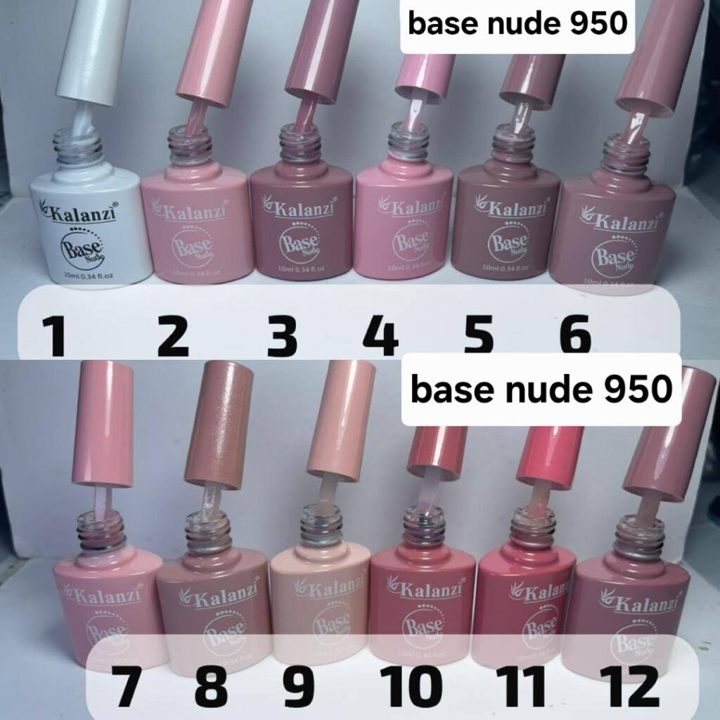 Base nude