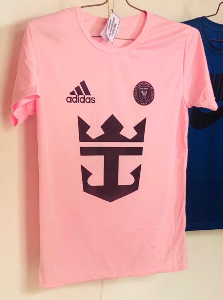 Pulover personalizado en color rosado