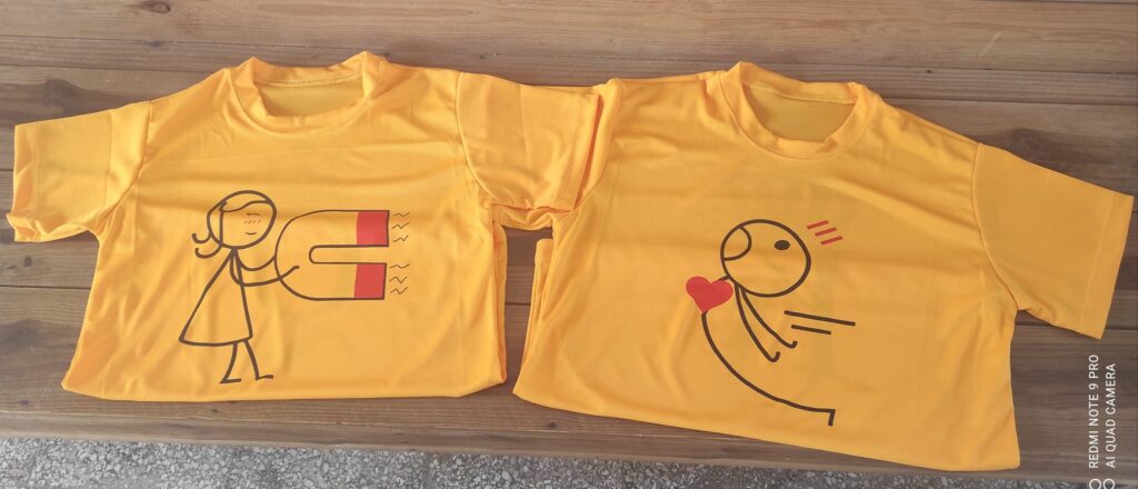 Pulóver personalizado de color amarillo