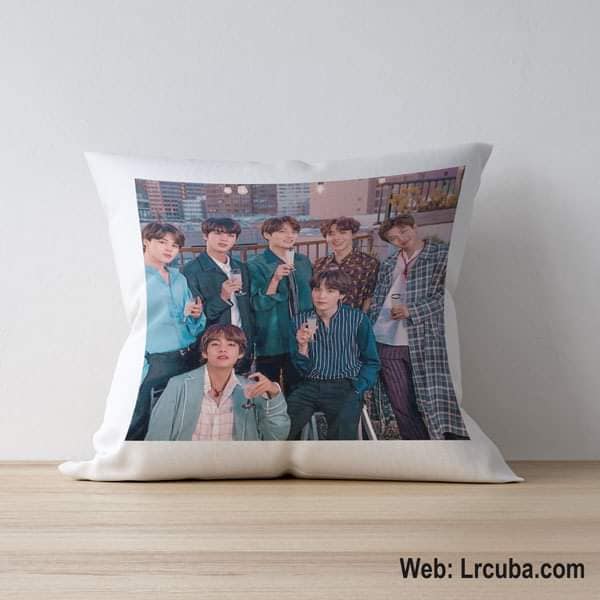 Cojín personalizado con temática K-pop
